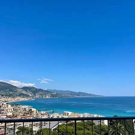 Appartement Rocamare - Entre Monaco Et Menton, Pres Des Plages *