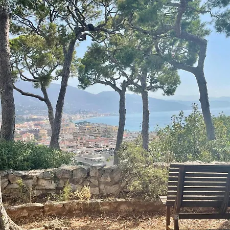 Appartement Rocamare - Entre Monaco Et Menton, Pres Des Plages *